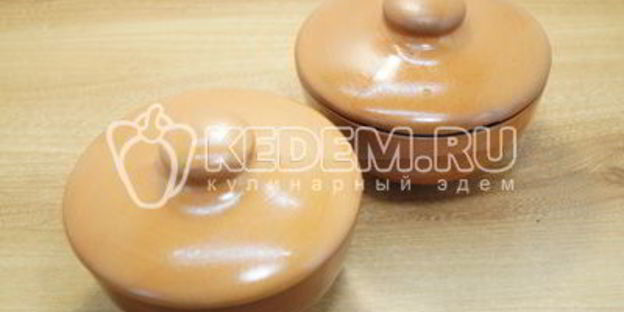 горшочки с грибами в духовке