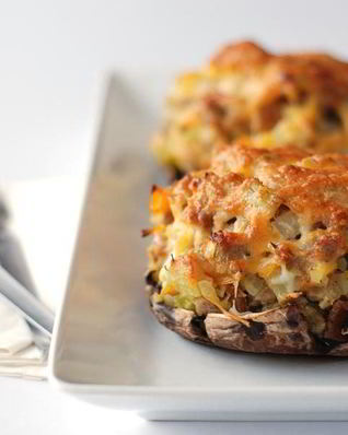 Грибы, фаршированные овощной начинкой