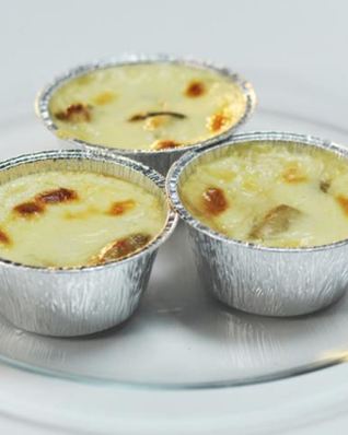 Грибы под сырным кастардом