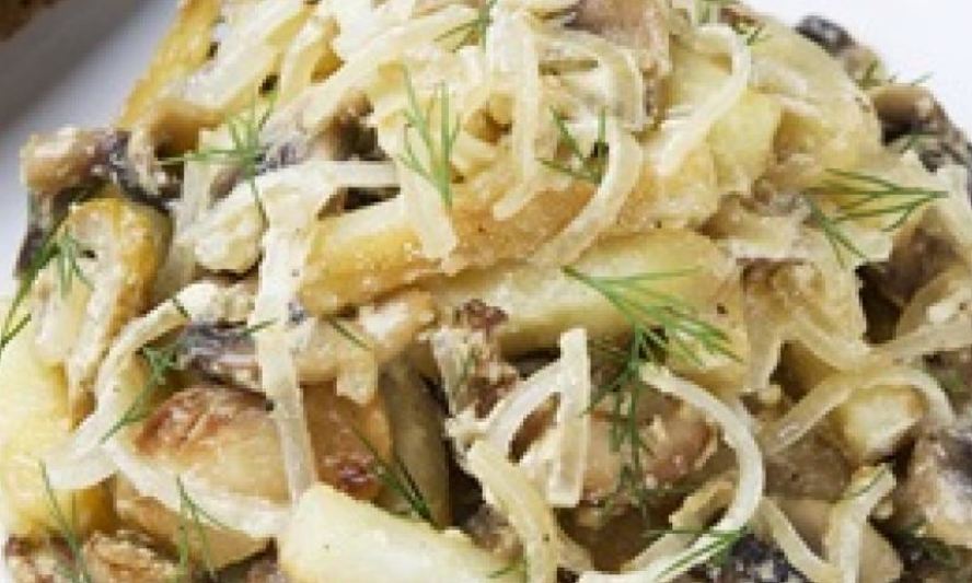 Рецепт грибов с картофелем и сметаной