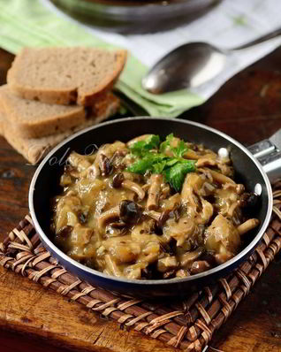 Грибы в постном соусе без масла