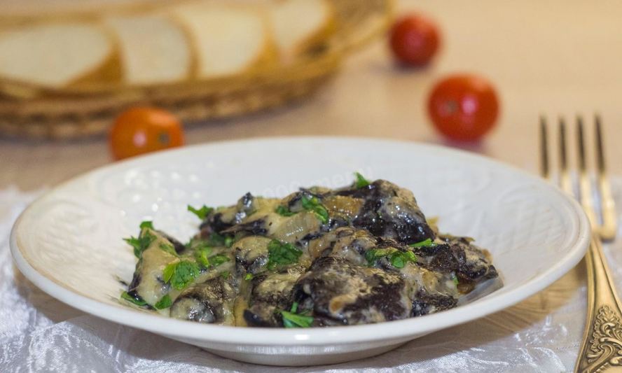 Рецепт грибов в сметане в духовке запеченные с сыром