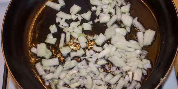 грибы в сметане в духовке запеченные с сыром