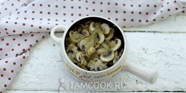 грибы запеченные с соусом бешамель