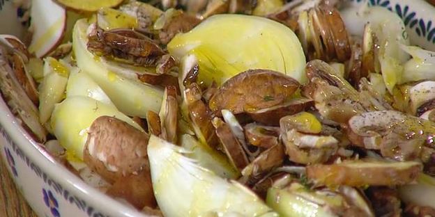 грибы, запеченные в красном вине