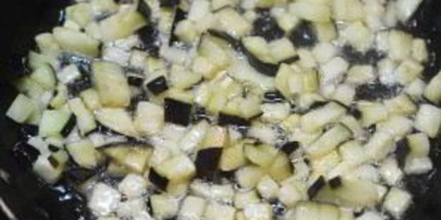 лисички с баклажанами жареные