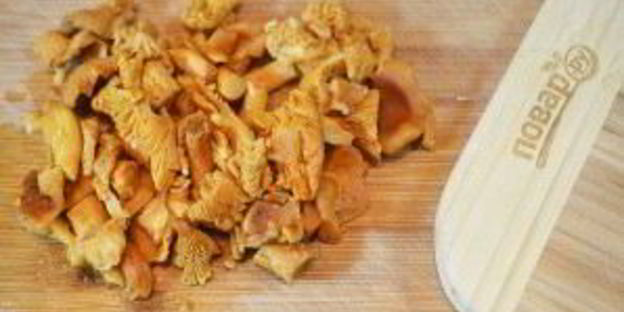 лисички с баклажанами жареные