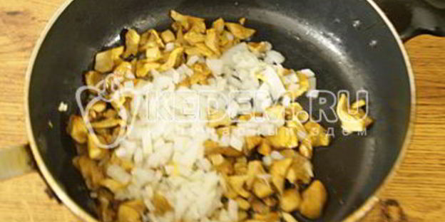 лисички жареные с картофелем