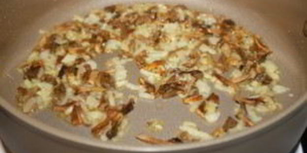 лисички, жареные с рисом