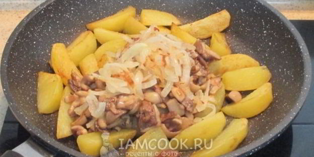маслята жареные с картошкой