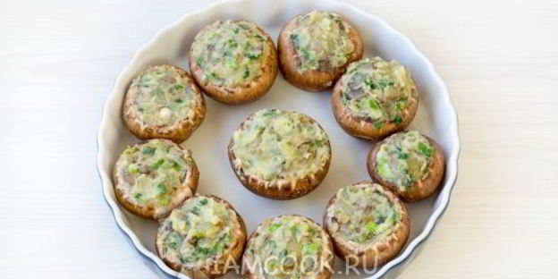 постные фаршированные шампиньоны