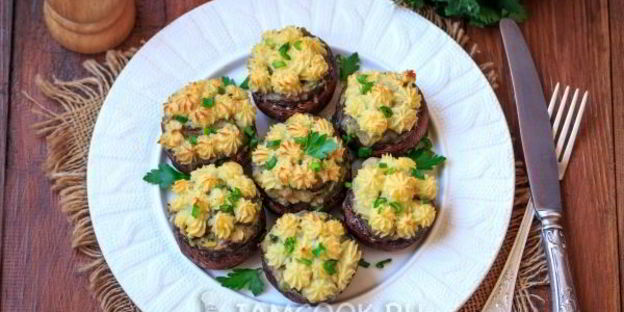 постные фаршированные шампиньоны
