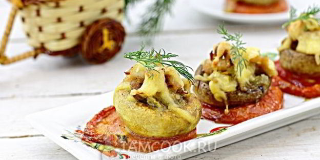 шампиньоны фаршированные курицей и сыром