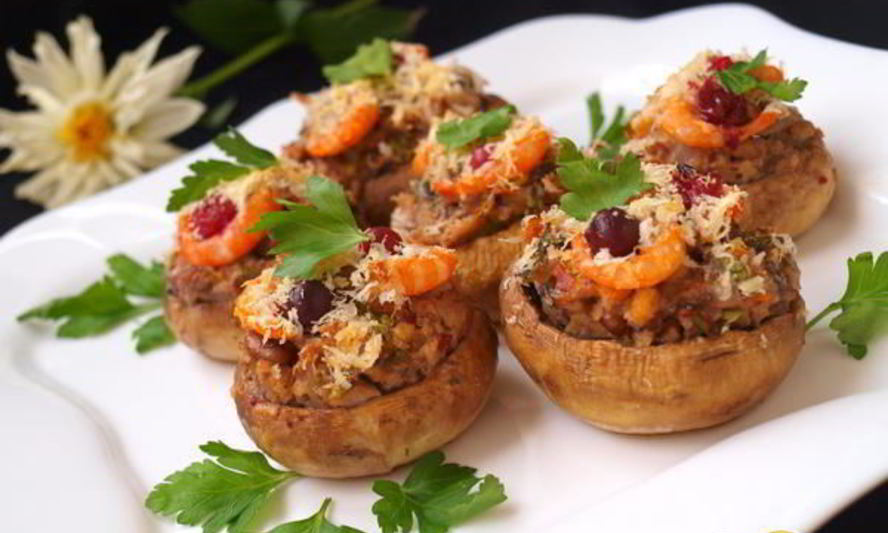 Рецепт шампиньонов фаршированных с креветками и клюквой