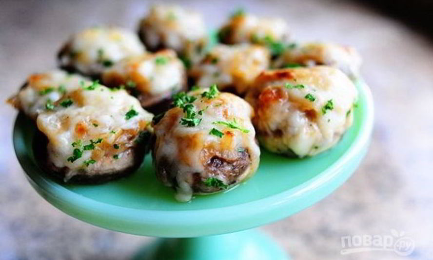 Рецепт шампиньонов под сыром в духовке