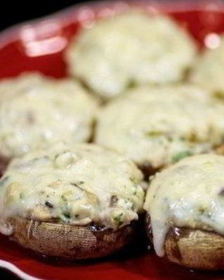 Шампиньоны с курицей и сыром фета