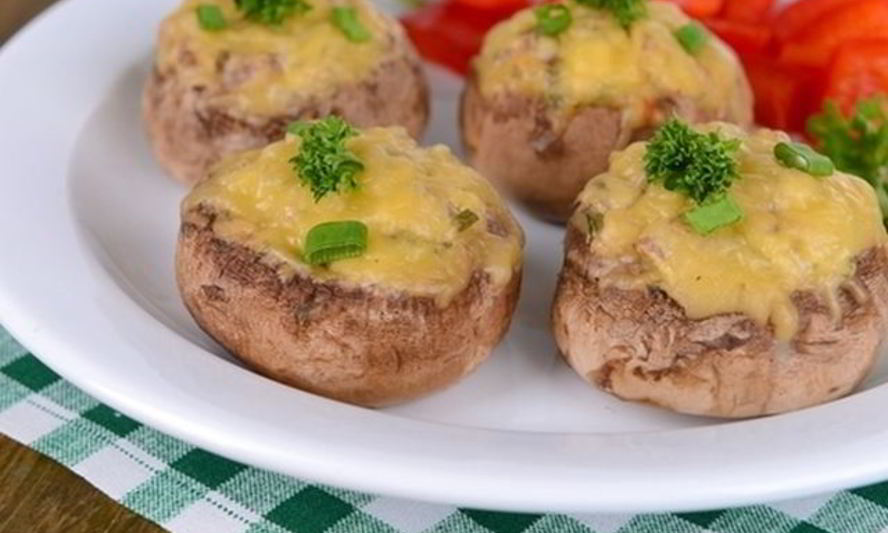 Рецепт шампиньонов с начинкой из зелени
