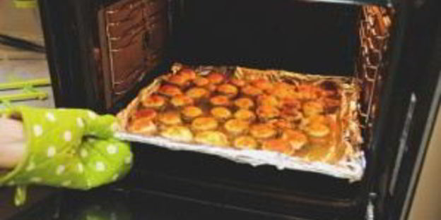 шампиньоны с сулугуни