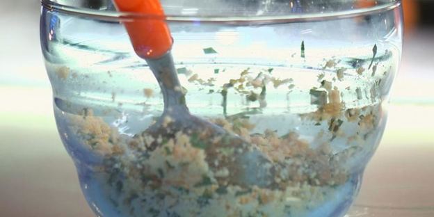 шампиньоны с яйцом и зеленью