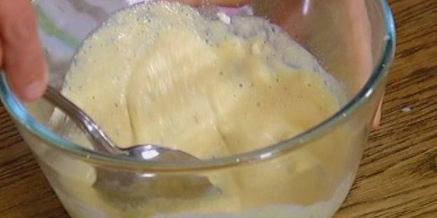 шампиньоны с зеленым помидором, жаренным в кляре