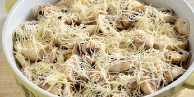 шампиньоны, запеченные с сыром и чесноком
