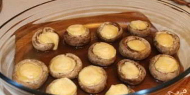 шампиньоны, запеченные с сыром