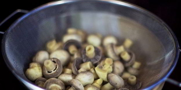 соленые шампиньоны