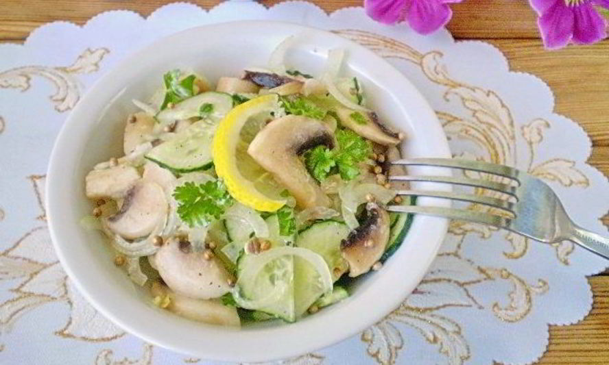 Рецепт сыроедческих шампиньонов