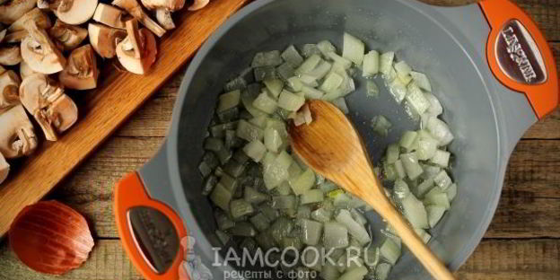 тушеные шампиньоны