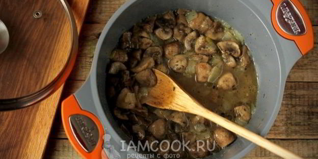тушеные шампиньоны