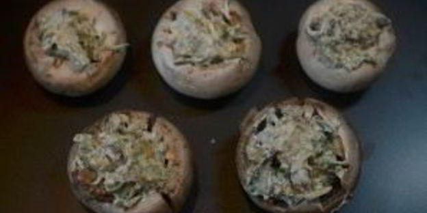 вегетарианские фаршированные грибочки