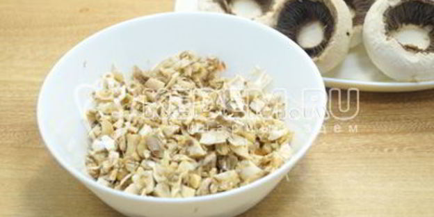 запеченные шампиньоны с овощами