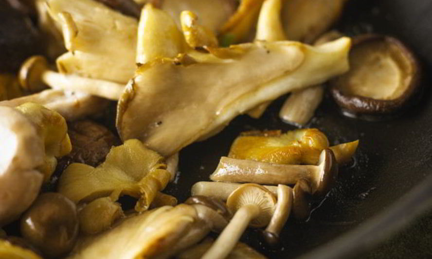 Рецепт жареных груздей с овощами