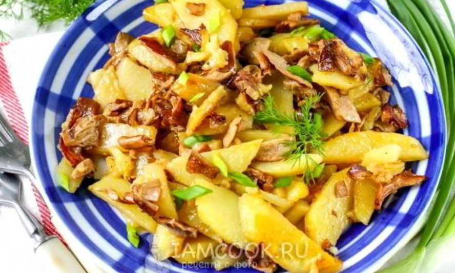 Рецепт жареных рыжиков с картошкой