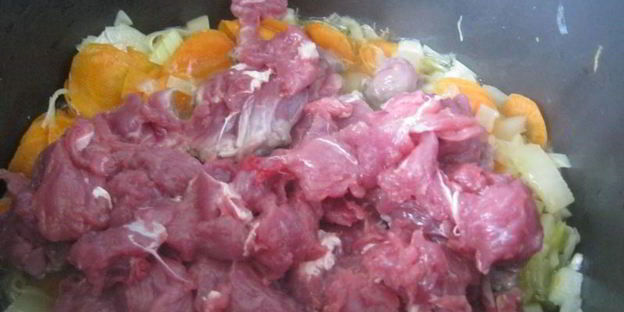 гуляш в мультиварке