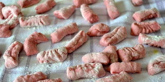 итальянские ньокки со свеклой