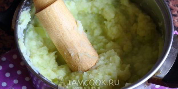 картофельно-кабачковое пюре с сыром