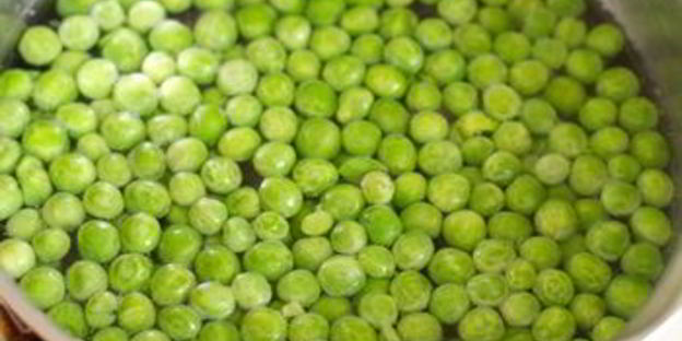 картофельное пюре с горошком и мятой