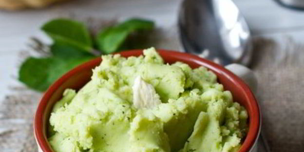 картофельное пюре с горошком и мятой