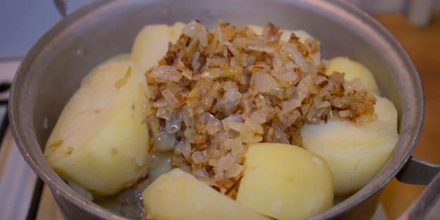 картофельное пюре с луком