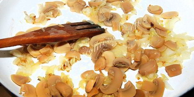 картофельное пюре с жареными шампиньонами