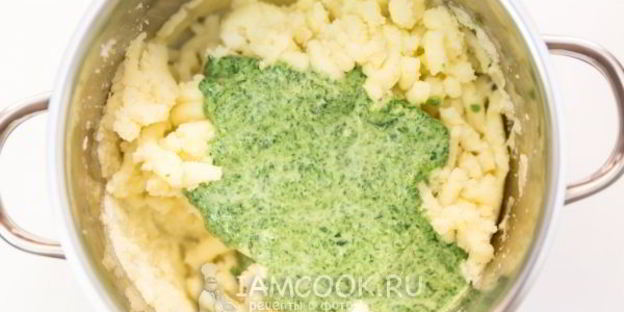 картофельное пюре со шпинатом и чесноком