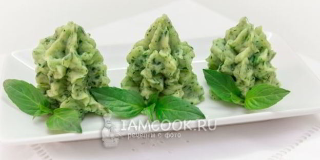 картофельное пюре со шпинатом и чесноком