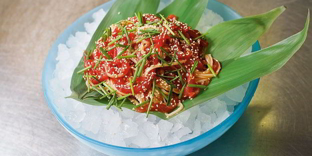 холодная лапша с тунцом