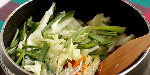 китайская лапша с курицей