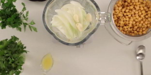 фалафель с кунжутом