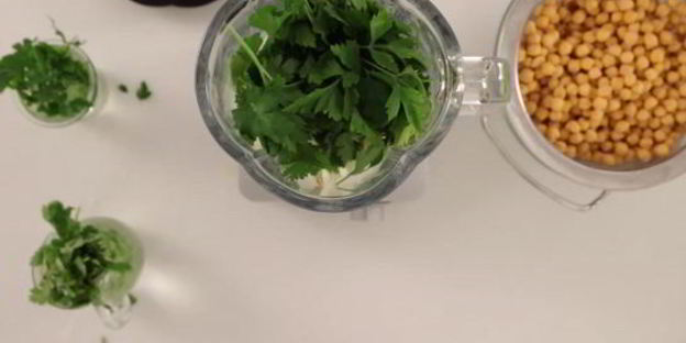 фалафель с кунжутом