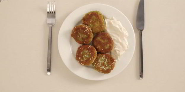 фалафель с кунжутом