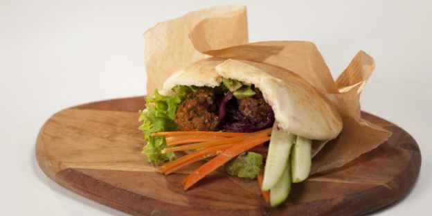 фалафель в пите