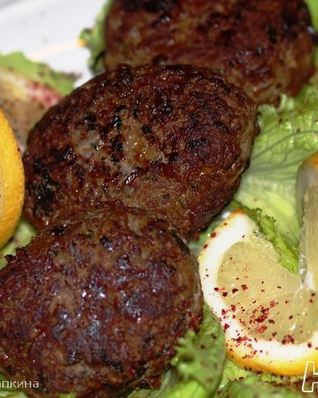 Котлеты из баранины с кинзой и лимонной цедрой